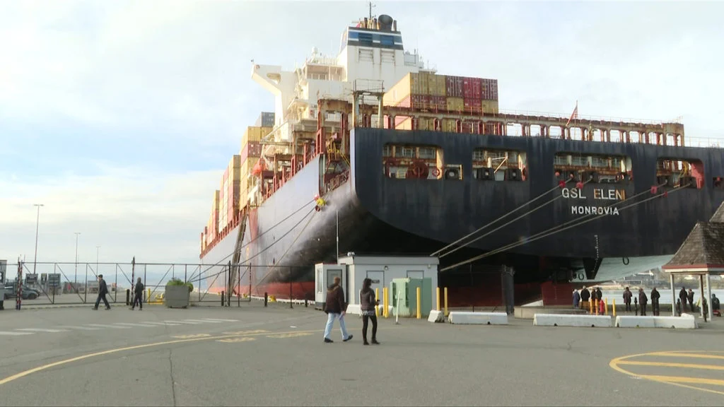 Freighter rerouted by tugs, docked in Victoria after mechanical issues near Tofino